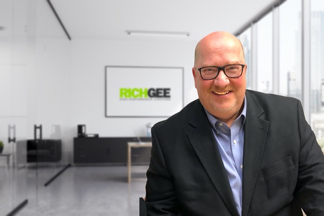 AMACT's tweet image. Don’t miss Rich Gee in a free livestream event brought to you by the AMA CT, Tuesday 1/18 at 5:30 pm ET: WHY BRANDING YOURSELF IS IMPORTANT. amact.org/upcoming-event…