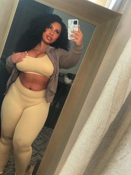 😘 https://t.co/XQn56Dbth9