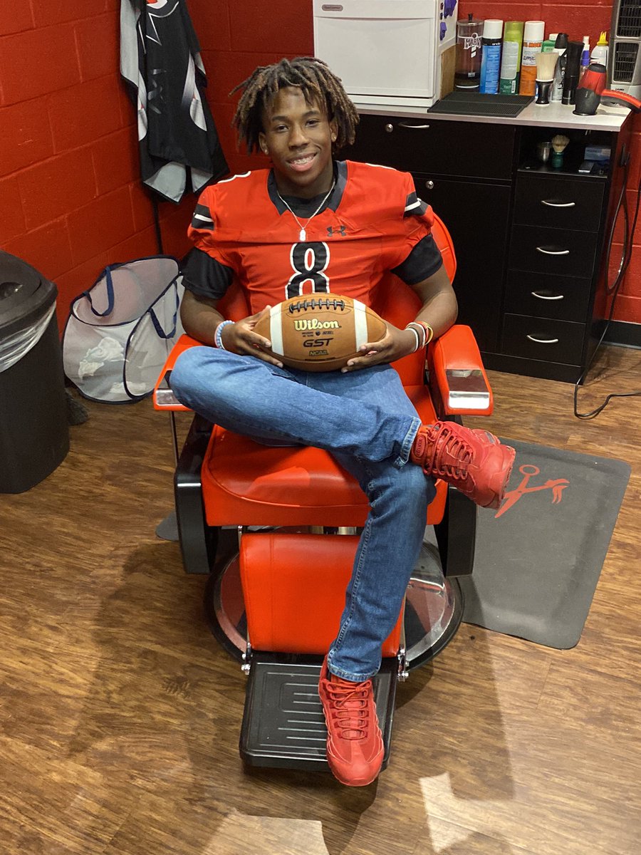 SamariMadison's tweet photo. Had a Great 🅾️fficial Visit to @LCPanthers_FB Thanks for having us @CoachEChambers @Coach_Ruth01  @RecruitGeorgia @RecruitLouisian @BrandonDenmark9 @Tmad2174 @MCEaglesTF https://t.co/cVAXrNh2fE