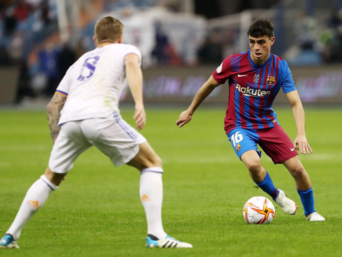 Pedri's tweet photo. Hemos competido hasta el final. Nos vamos dolidos pero con la cabeza alta.

Tenía muchísimas ganas de volver a jugar y disfrutar con el equipo, que estoy seguro que pronto va a dar muchas alegrías 💙❤️
#FCBarcelona #Supercopa https://t.co/t0c0Vg6hpq