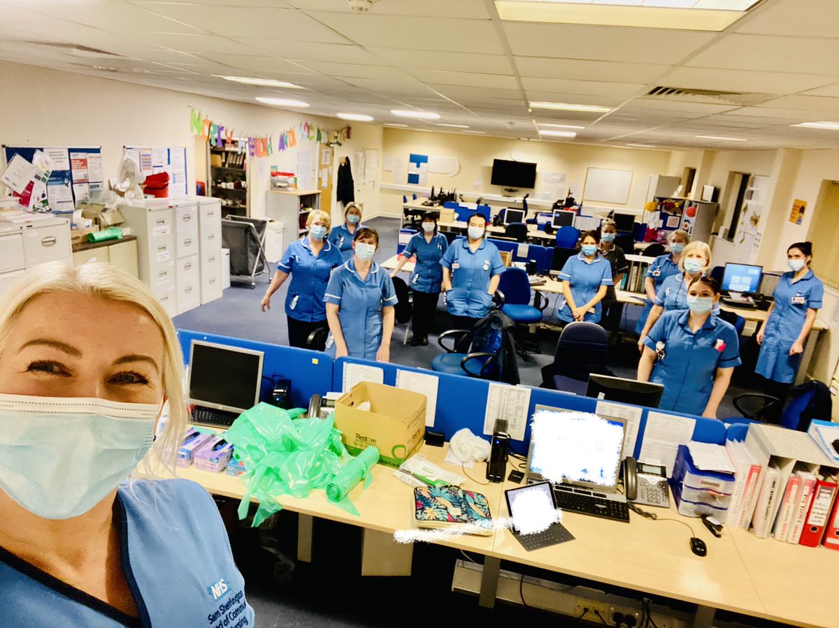 Thank you to ⁦@boltonnhsft⁩ evening & night district nursing team for allowing me to spend time with you all on shift tonight. You are all incredible #communitynurses 🤩💙 ⁦@michaela_toms⁩ ⁦@HilaryGarratt⁩ ⁦@teamCNO_⁩ ⁦@CNOEngland⁩ ⁦@TheQNI⁩