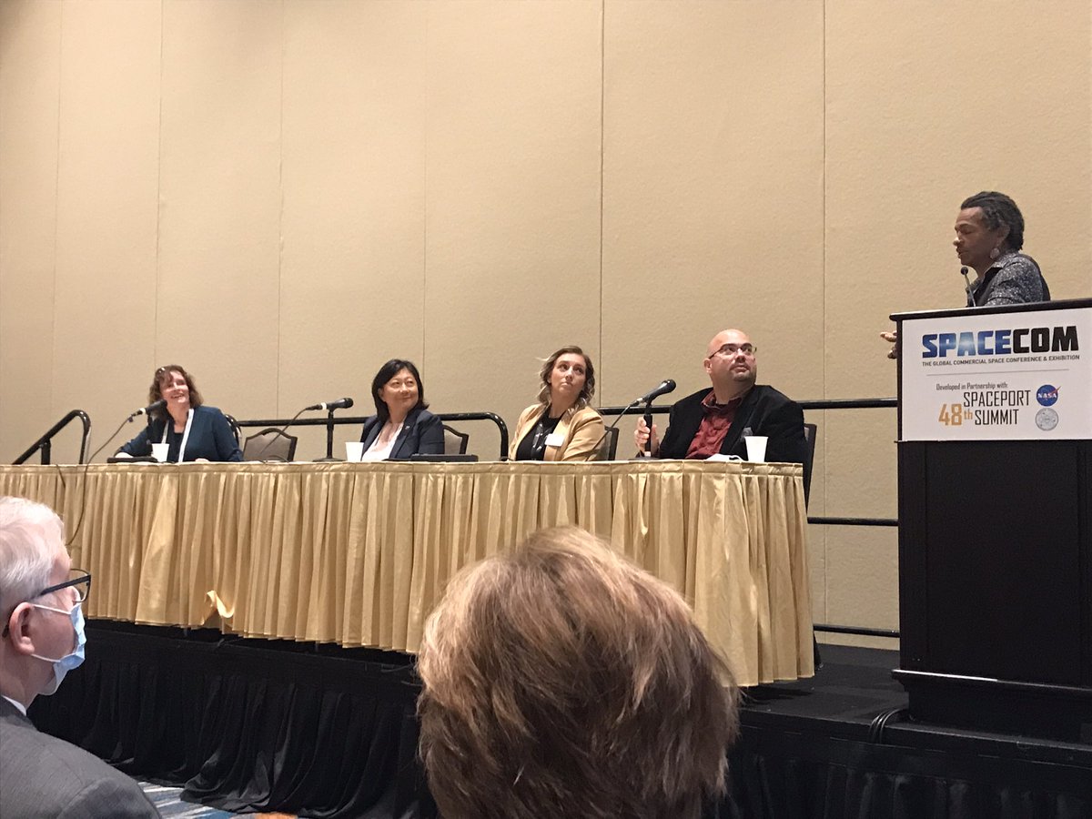 Granttdh's tweet image. Great panel at #SpaceCom2022 on orbital debris. One thought: at a low escape velocity and no atmosphere, after a few hundred rocket landings will there be a cloud of particles around the moon? @moribajah great moderating Job!