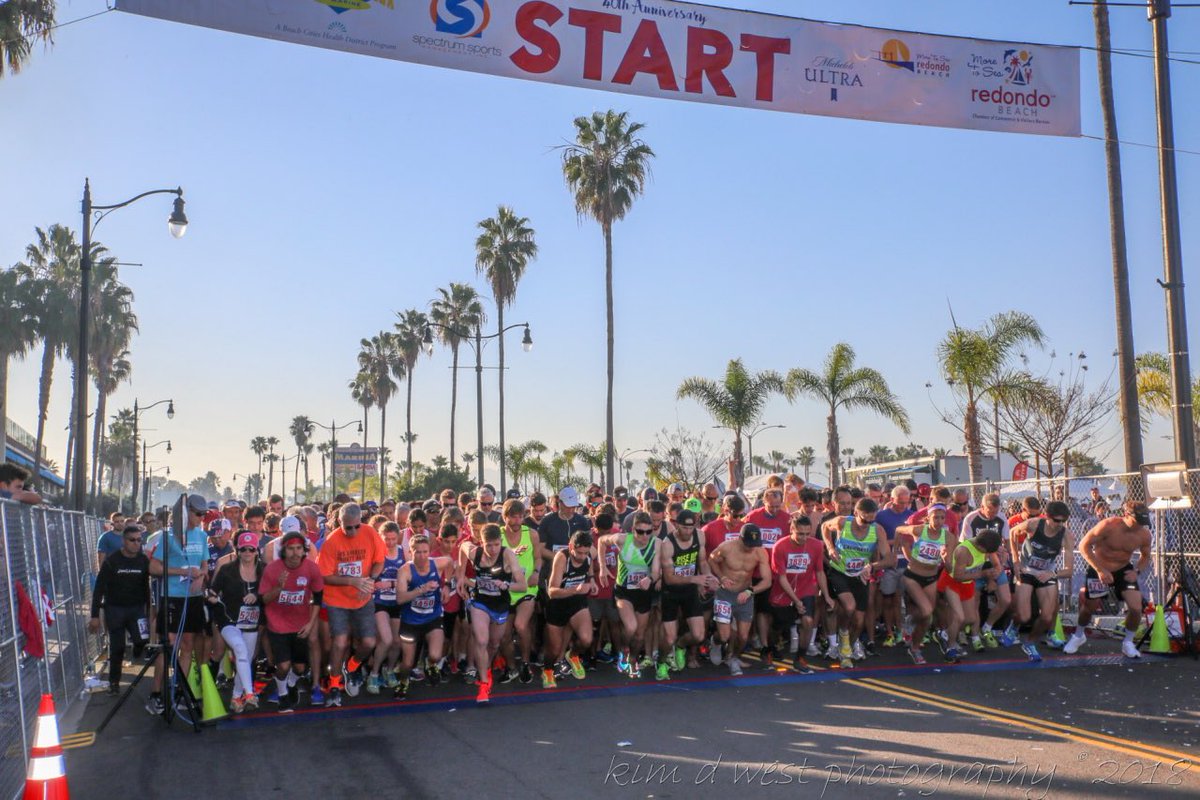 We hope to see you at the start of the <a href="/RBChamber/">Redondo Chamber</a> Super Bowl 10k/5k on February 13! Sign up now via the link in bio &amp; get ready to have fun before the big game! 📸: Kim D. West 
#VillageRunner #redondobeach  #redondochamber #runredondo #superbowlsunday #10k #5k #funrun #southbay
