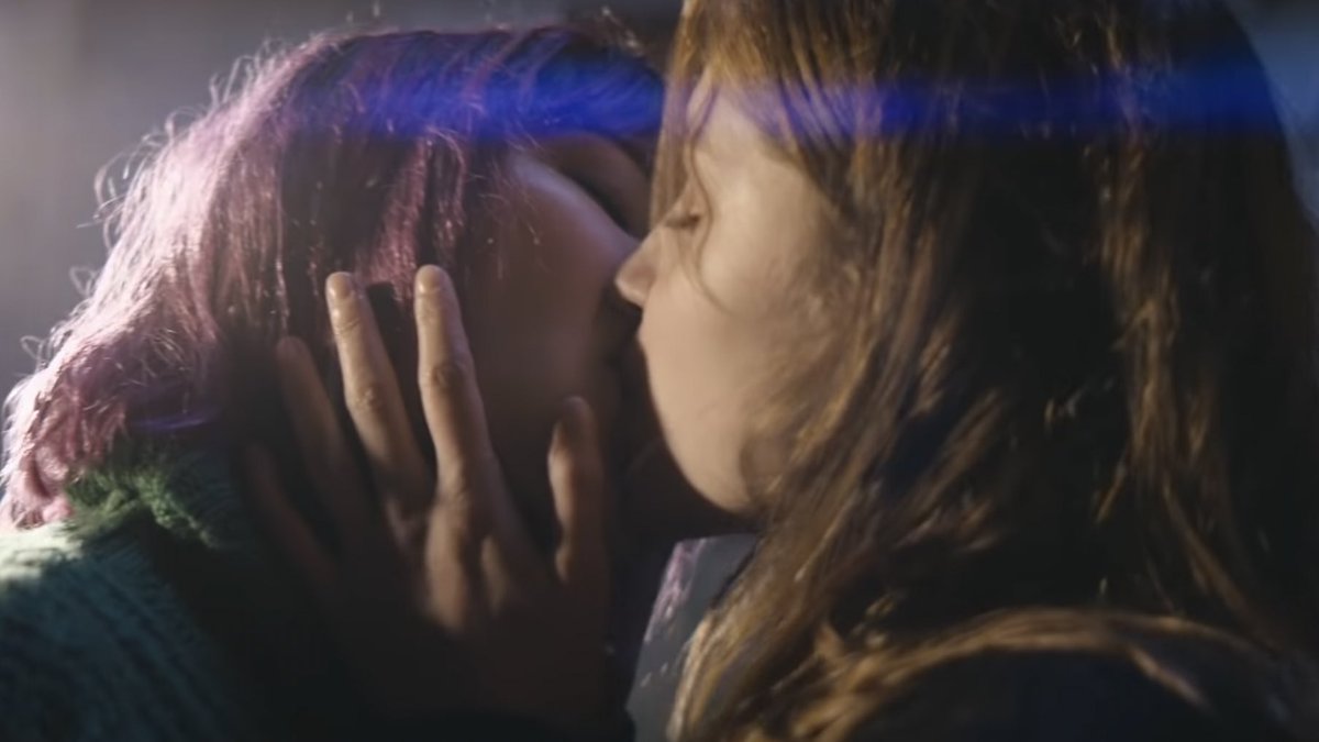 daisymissjones's tweet photo. best first kiss?

meilleur premier baiser? https://t.co/opQozCKMRq