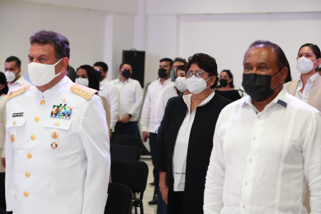 yohanet_torres's tweet photo. Asistí junto al gobernador @CarlosJoaquin en la Sesión Solemne del Pleno del Tribunal Superior de Justicia, con motivo del #47Aniversario de la Promulgación de la Constitución Política del Estado de Quintana Roo. @PJEQuintanaRoo #JuntosSaldremosAdelante https://t.co/nZOLmrWn4p