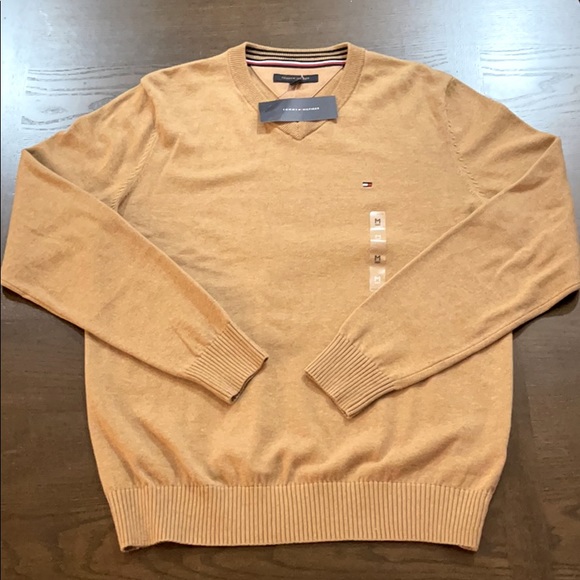 BernardGJacobs's tweet photo. So good I had to share! Check out all the items I'm loving on @Poshmarkapp #poshmark #fashion #style #shopmycloset #anthropologie #tommyhilfiger: https://t.co/cMjUeWUuOr https://t.co/unAHlty5hV