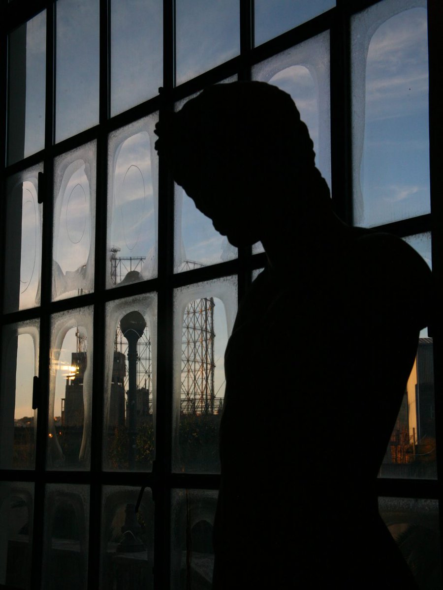 Esce #oggi su <a href="/Spazinclusi3/">Spazinclusi</a>
 il #racconto racconto di genere memoir/ riflessione "La doppia vita dei sogni" della brava Fiorella Malchiodi Albedi. Foto di originale di Pasquale Comegna.
spazinclusi.org/racconti/conte…