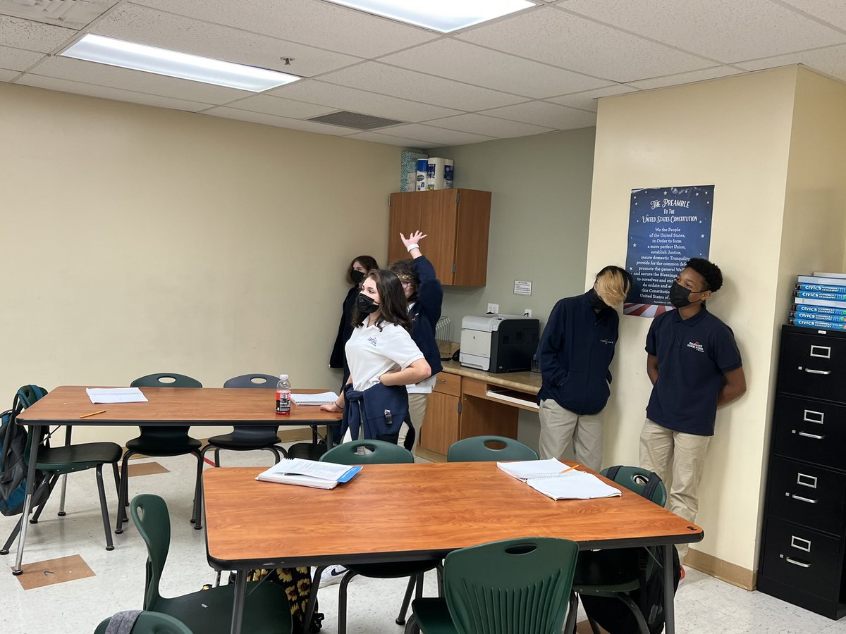 Apples or Oranges? Apple Juice or Orange Juice? In Mrs. Molloy’s Civics class, students got to put their debate skills to the test. Students learned how this can apply to political parties and how there can even be differences within the same party. <a href="/CSUSAhq/">Charter Schools USA</a>