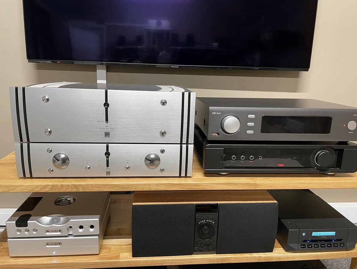 The modular Podium Slimline XL is designed for larger components, engineered to deliver enhanced sonic performance. With our bespoke service, you can design your rack to any size - to the millimetre.

📸 @expressiveaudio with @regaresearch Aethos, @arcamuk ST60 &amp; @fyneaudio F702!