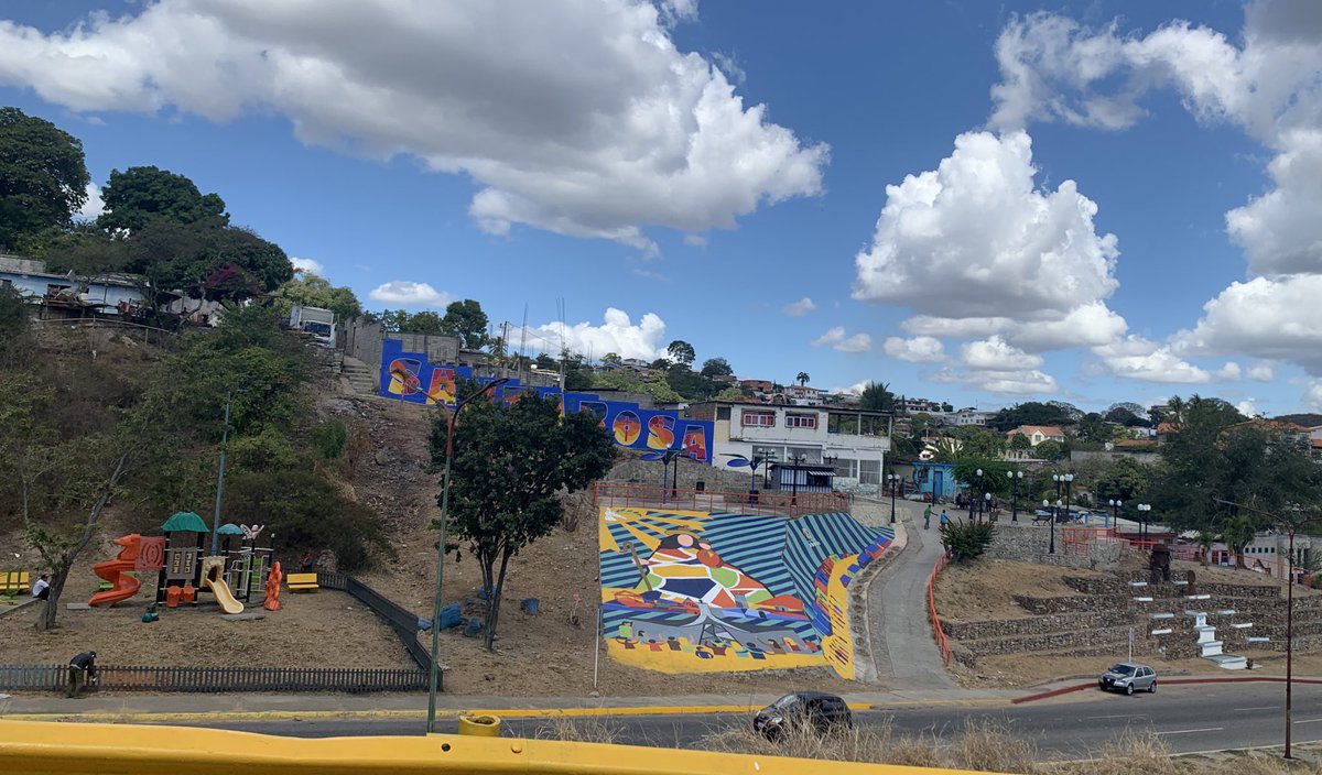 LuisJonasReyes's tweet photo. También la plaza ubicada al frente del arco de Santa Rosa ha sido restaurada, otro espacio que permite la recreación y el disfrute de nuestro pueblo. Una importante inversión que seguiremos haciendo para hacer más llamativo turisticamente estos lugares https://t.co/wLMJU2CN9n