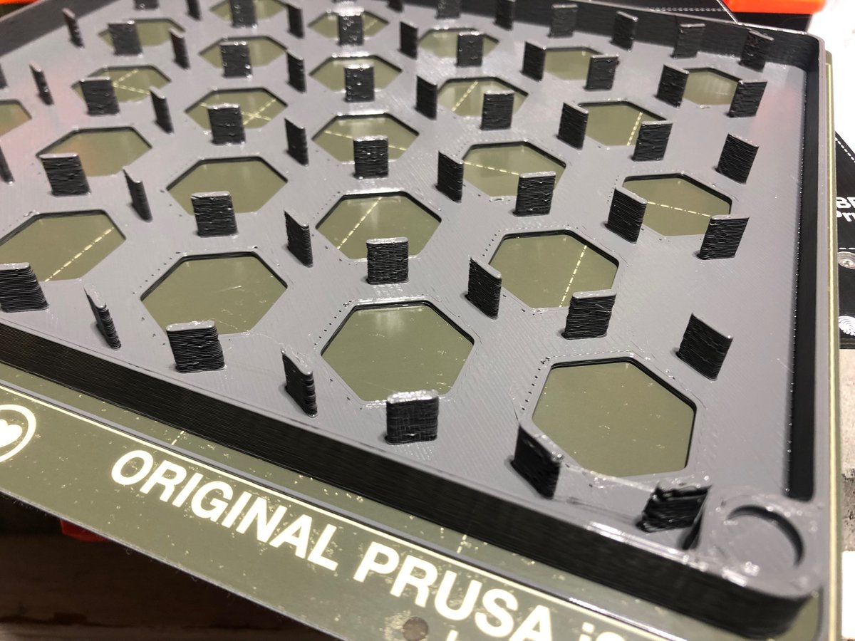 Successful test but failed part! New .8mm nozzle design works but the filament has issues. Next test we change that variable #18xx #3Dprinting