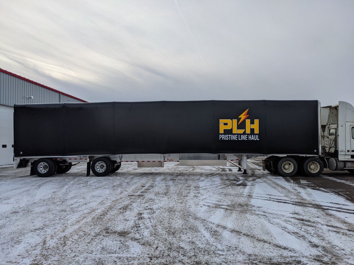 VerduynTarps's tweet photo. Make it black but, add a POP🌟 !
We love the simplicity of this design on another #EagleTarpSystem for @PristineLinehaul 🖤💛🖤 .
Who else is Team Simplicity 🙋?...
#teamsimple #blackandyellow #trucker #trucking #tarpshopmafia #slide #flatbedheaven #newbuild #newsystem https://t.co/8Kq3eONE5x