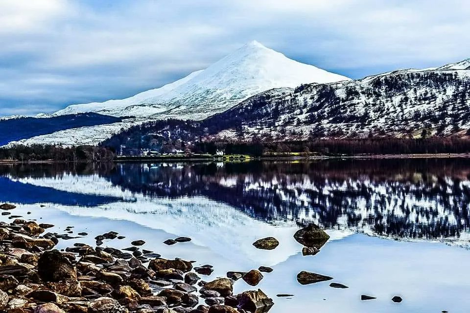 RyanNic74525810's tweet photo. Schiehallion mountain taken from across Loch Rannoch 4 years ago today.  

#Nikon #munro #schiehallion https://t.co/ewKX1IOrDE