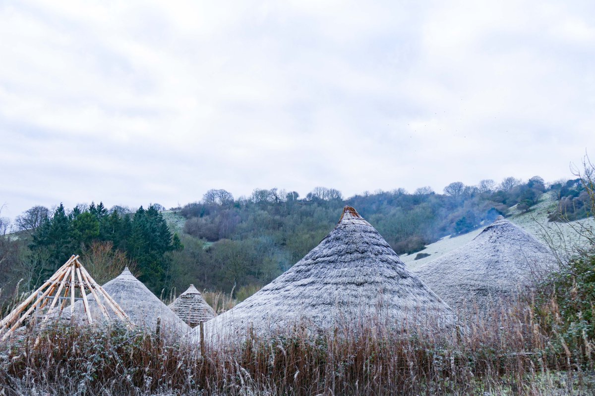 butserfarm's tweet image. We've had some beautiful mornings at the farm recently  - our ancient buildings covered in a glistening frost ❄️ Here's a few frosty photos. We're certainly very grateful for our cosy roundhouse fires! 🔥