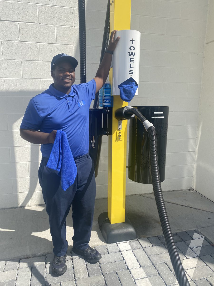 ScrubHubCarWash's tweet photo. WE'RE HIRING!! We are always looking for enthusiastic, positive and energetic people to join our #ScrubHub team. Please send all applications and inquiries to info@twocpauto.com. Thanks! https://t.co/EQvmxZkiXl
