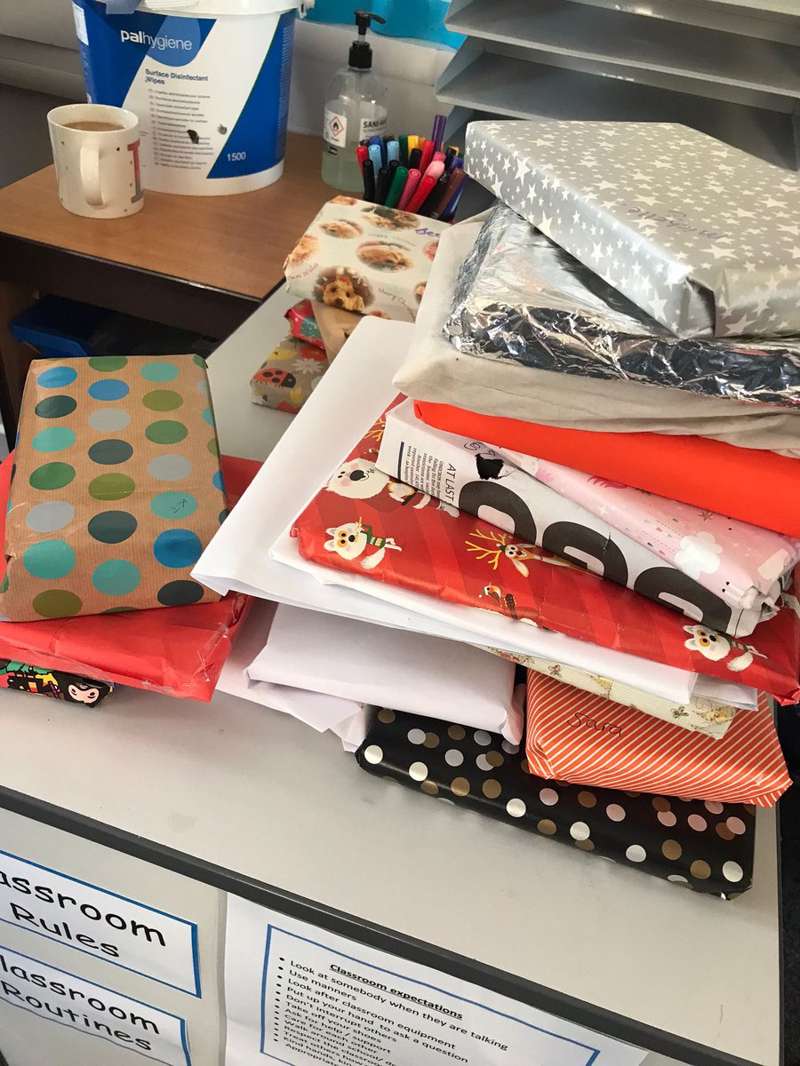 LevettSchool's tweet photo. 🌍’Around the curriculum in one day!’ 🌍
Fantastic training day with amazing feedback.
#teasethebrain #learningsomethingnew #staffworkshops #subjectleaders #zeronegativity #mindmanagement https://t.co/HImueDUqYG