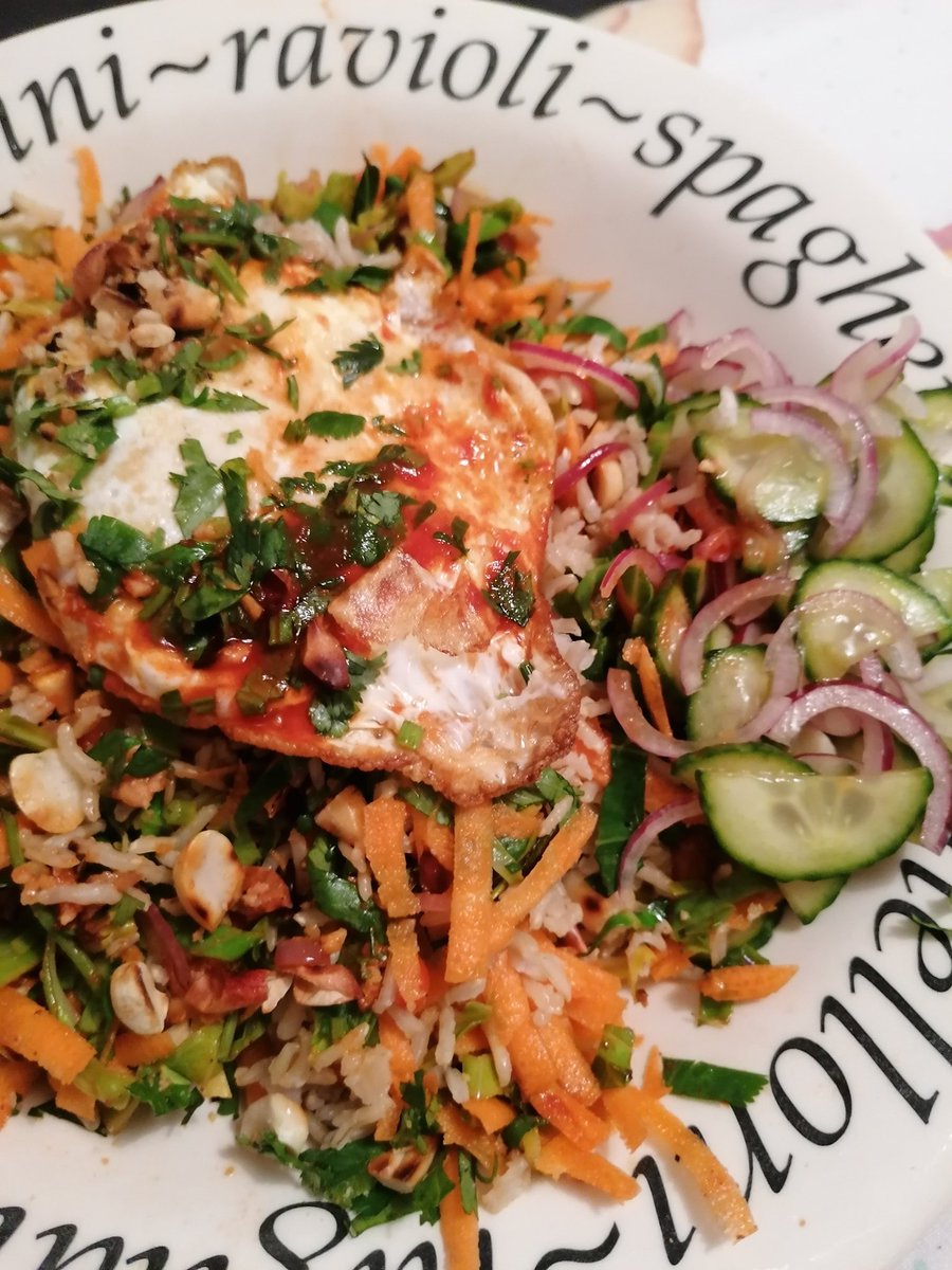 ljmnewman's tweet image. #cookjan really tasty and healthy @Riverford nasi goreng for dinner