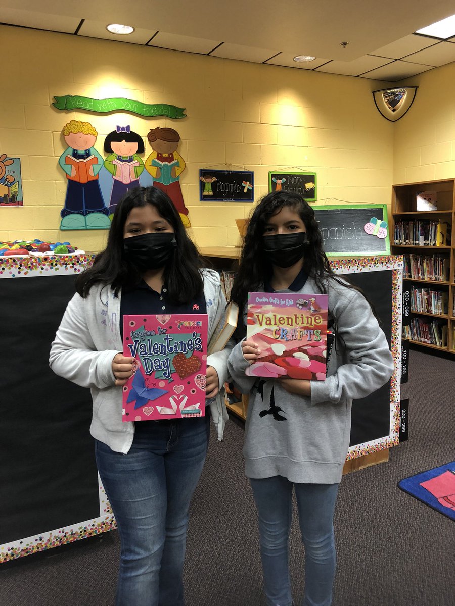 LFELibrary's tweet photo. Happy New Year!! and Happy with our new books!! 🥳🪅 https://t.co/nm27oRbENw
