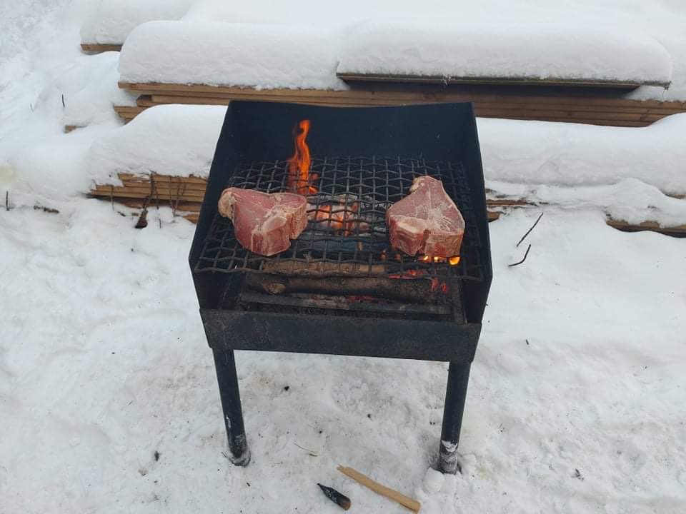 Love the steaks!!! This is what i get from my customers after shopping at our country farm store
#farmtotable, #dualrillfarms, #sourcelocal, #Homegrown,#ontbeef,#shoplocal