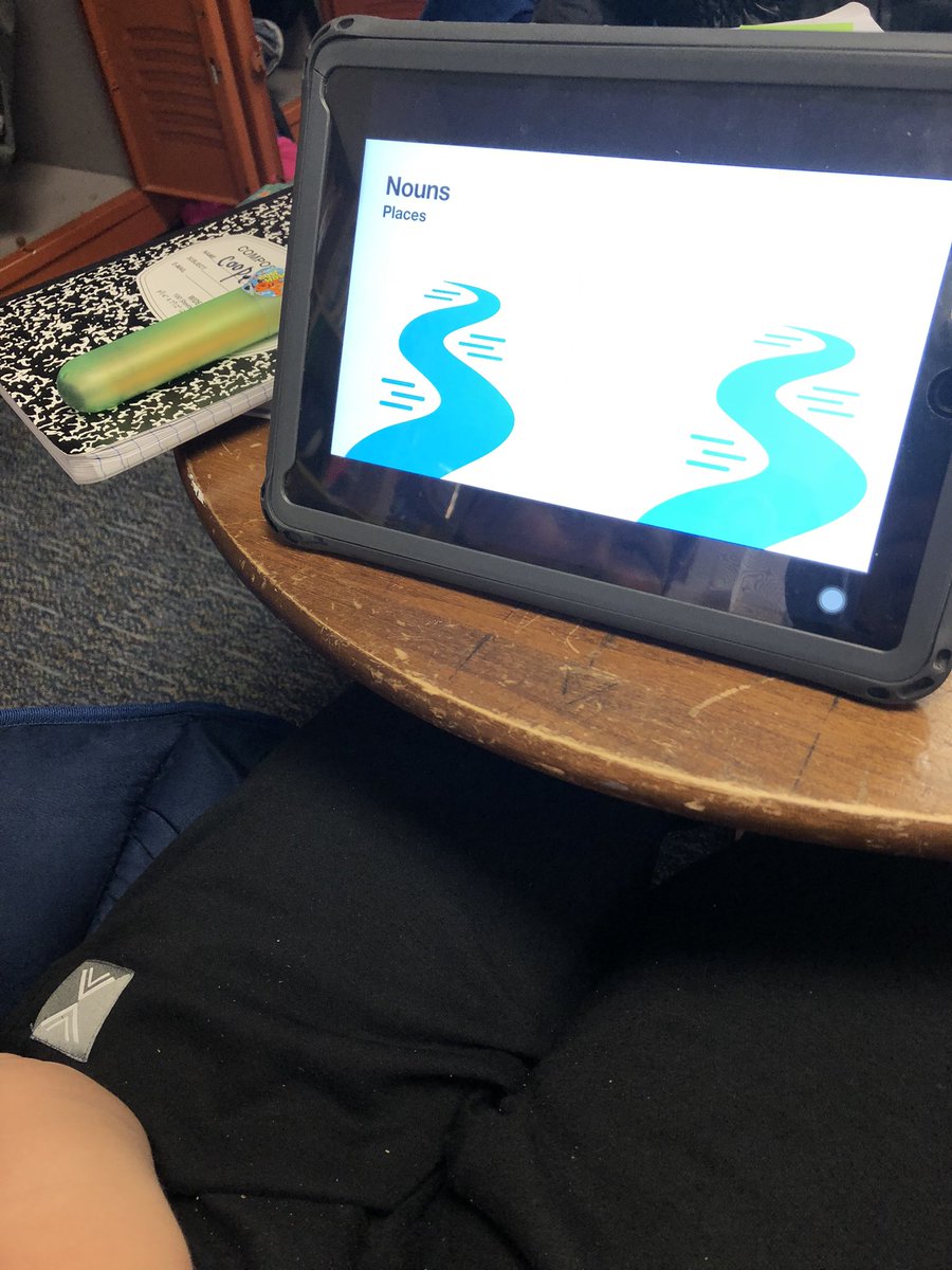 ElainaSelheim's tweet photo. My third graders used Keynote to create presentations about nouns. I’ve never seen them more engaged during grammar. ❤️@CamileParker @BSE_Bobcats1 https://t.co/q5FHBNelgN