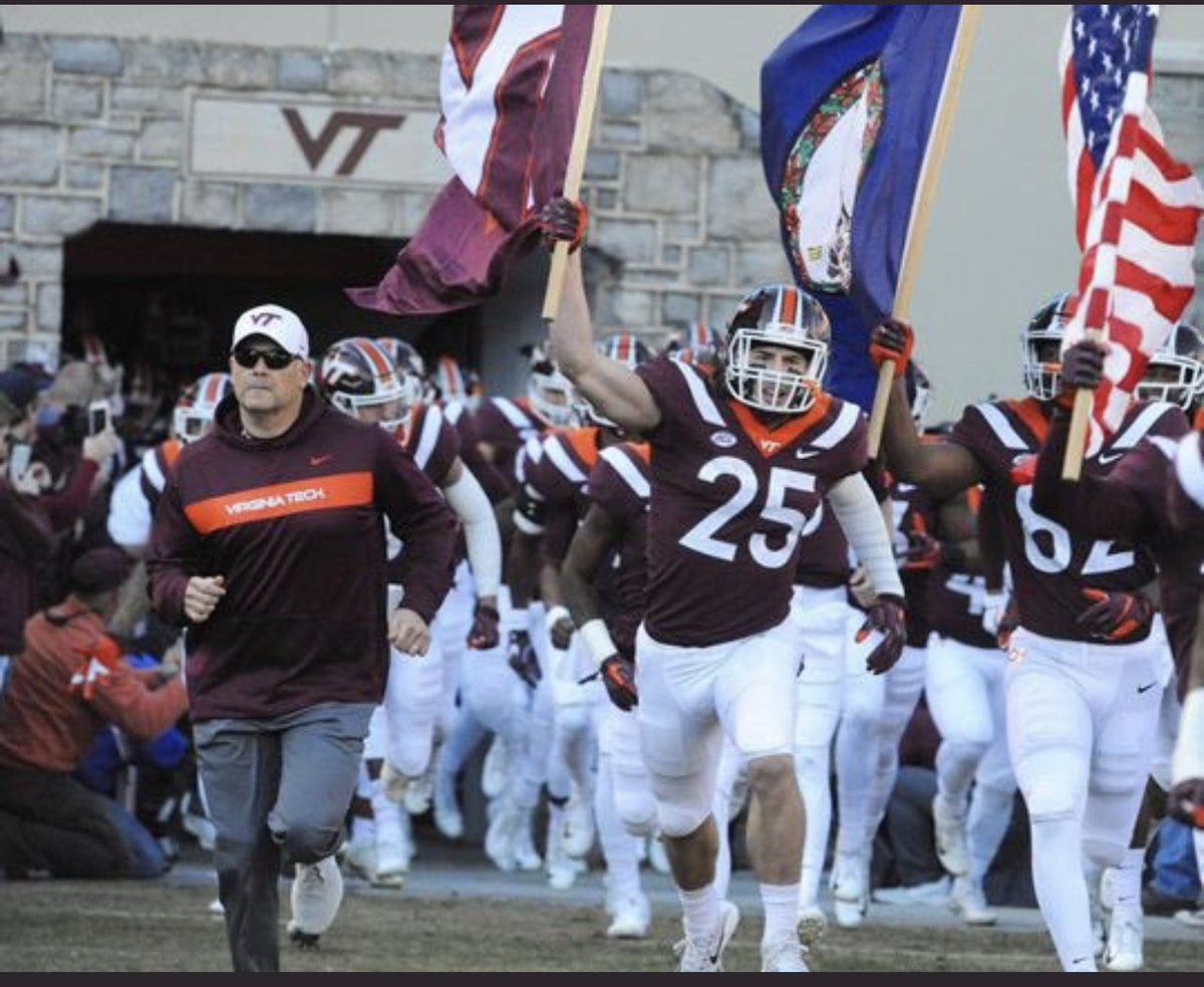Khiarimiller5's tweet photo. After a great conversation with @CoachShawnQuinn I am blessed to receive my first PWO from The University of Virginia Tech🧡@RishawnScott @CoachSmith_PHS @RecruitGeorgia @coachspurley56 @ATLRecruits https://t.co/ZS3Jzj5Cl8
