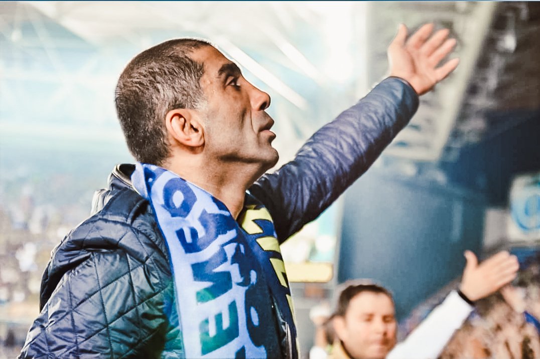 Unutmak mı ne haddimize, yaşatıyoruz her nefeste... 

#BizİzindeSenKalbimizdesin