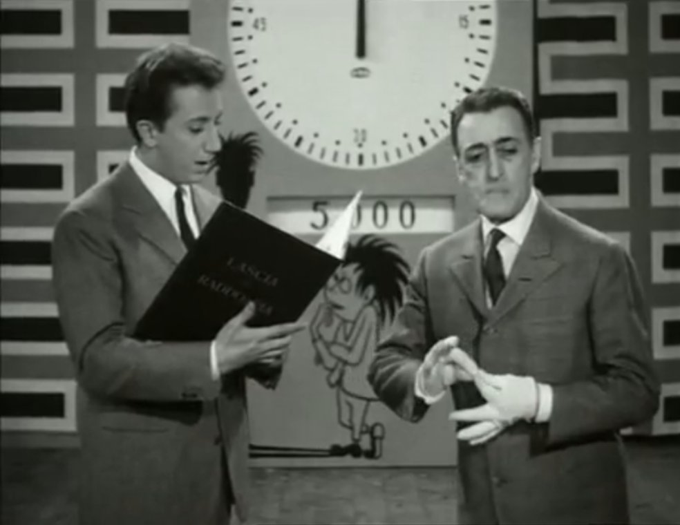 serenatudisco's tweet photo. Dal video dell'azzeramento della giunta regionale di #Musumeci si evince il suo claim: "Lascia o Raddoppia".
L'ultima puntata dell'omonimo quiz andò in onda nel 1959, insomma una comunicazione fresca che schiaccia l'occhio alle nuove generazioni #openars #Sicilia https://t.co/xC6j6dnNkt