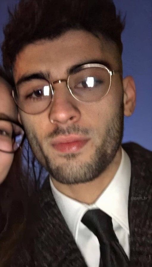 evermoreyn's tweet image. happy birthday zayn! i love you so much and thank you for making my life so much better. you're a big inspiration for me to become a singer one day. you're amazing and never give up.