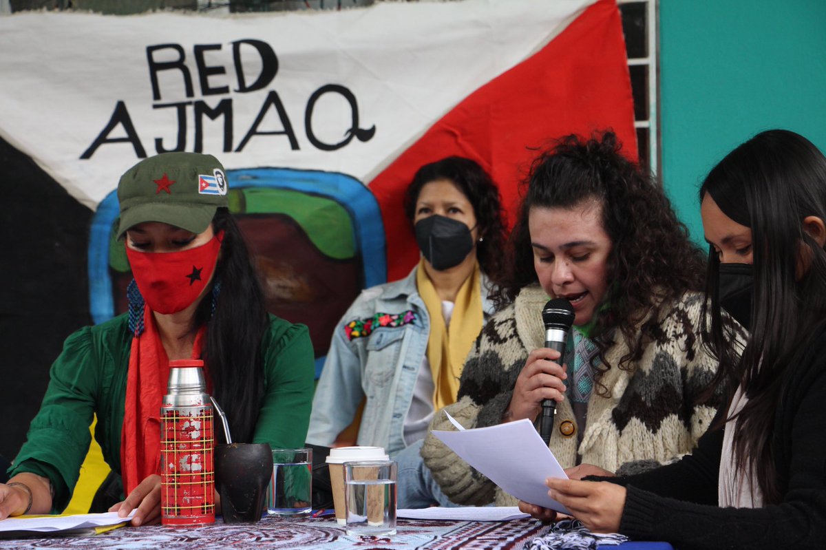 CdhFrayba's tweet photo. 🟡 Escucha los #audios de la #ConferenciaDePrensa de La Caravana de solidaridad y documentación con la comunidad #zapatista de Nuevo San Gregorio donde dan a conocer actos de hostigamientos, amenazas, destrucción y despojo ➡️ https://t.co/e0cVEWYmsk https://t.co/TxXhieX3DM