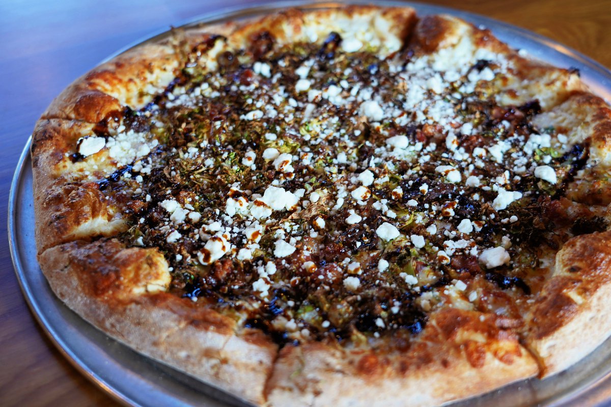 PinthousePizza Lamar tweet media