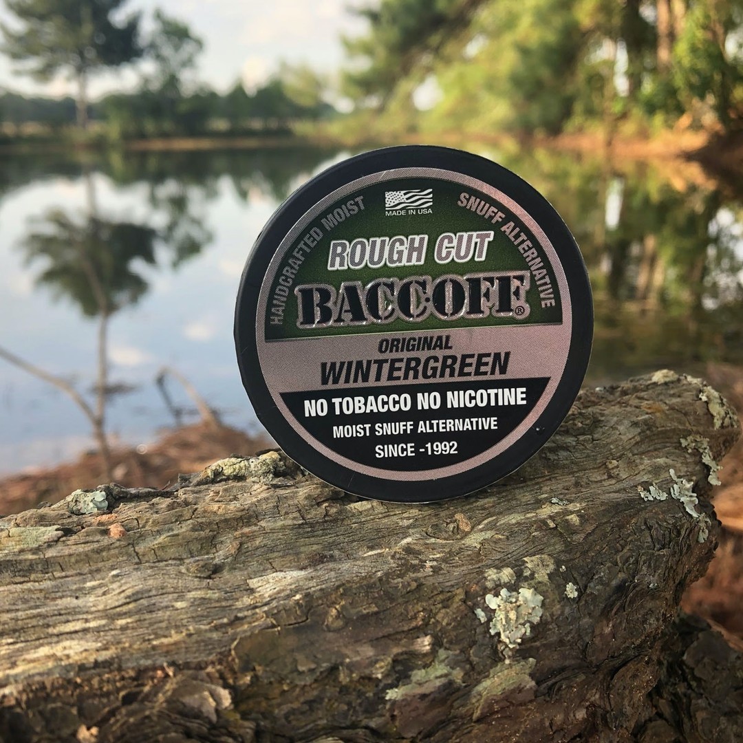 BaccOff_Snuff's tweet image. This month get 10% OFF Original Wintergreen Rough Cut with the code WRC10.  If you love wintergreen long cut dips, you&apos;ve got to try this. (link in bio)

#packdipspit #spitblack #baccoff #killthecan #killyouraddiction
