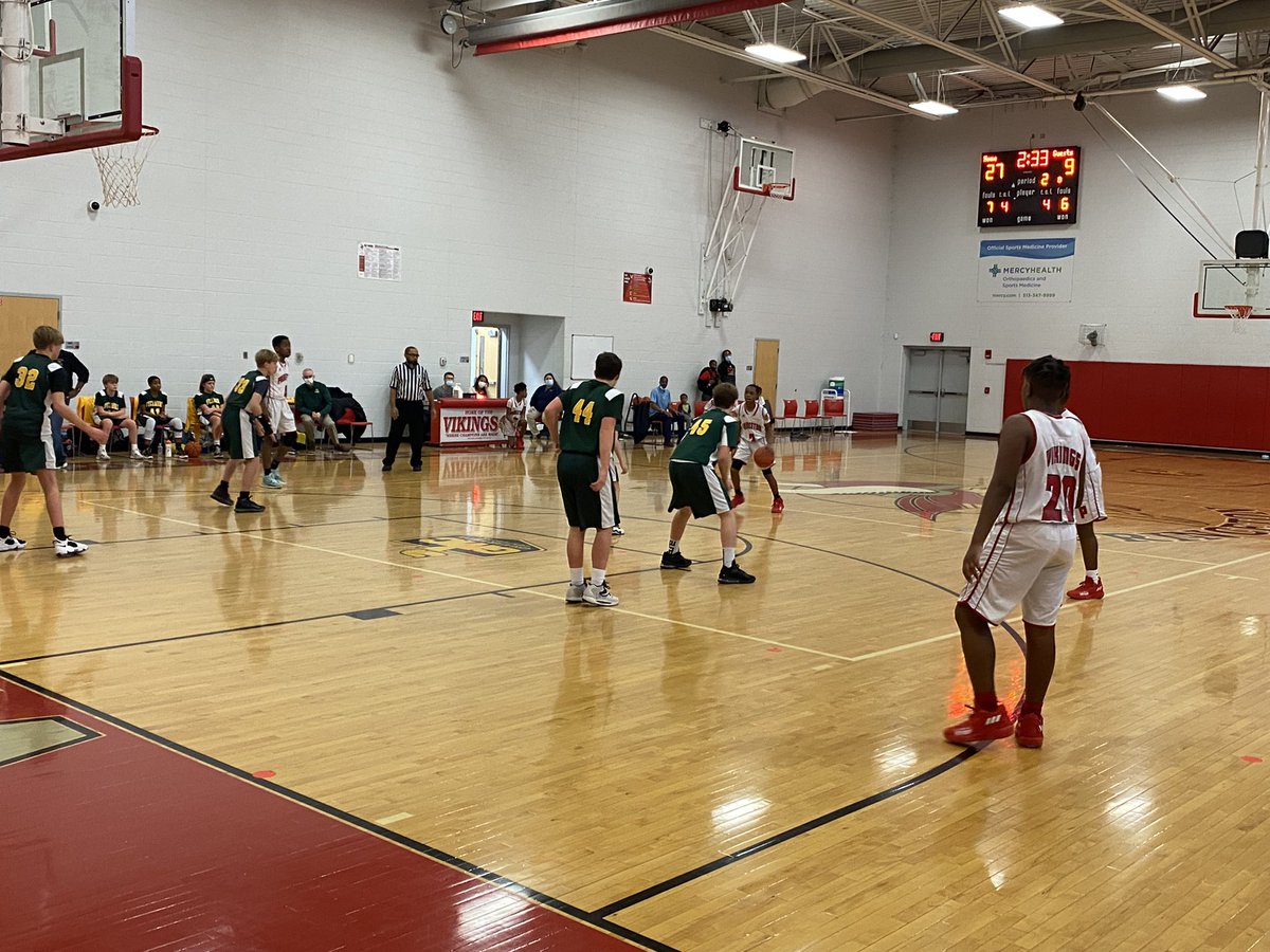 StallworthPCMS's tweet photo. PCMS 7th Grade Boys Basketball in action against Sycamore. @VikeNation @DrMackzum #VikingDiff @PCMSVikingPride https://t.co/MI1WYsDRa3