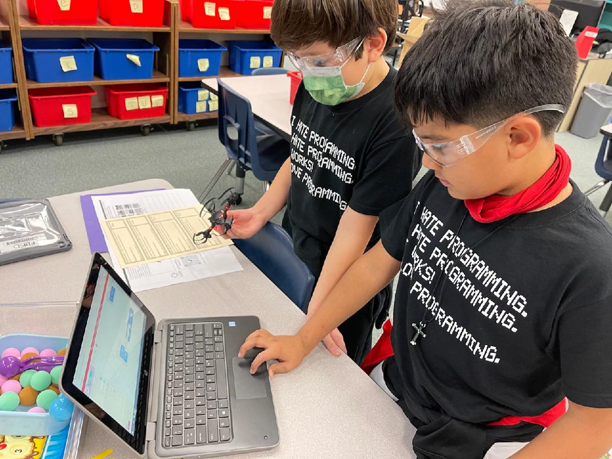 literacytechie's tweet photo. Students from @PGE_CougarCubs  and @LVE_Vikings enjoyed the opportunity to code drones as part of a STEM Mobile Lab and Coding Club field test.  Thank you @FBEF_FBISD for your support through the Founders Grant. @FBISDSTEM @FortBendISD @Techtiffany4 @LibrarianArnold https://t.co/O6EThJpcXY