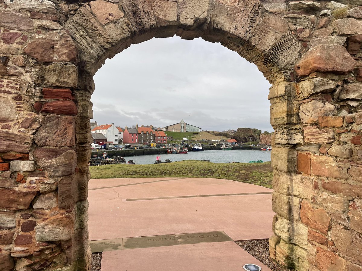 Two firsts today! Working with pupils <a href="/midpathways/">Pathways To Success</a> and teaching at Dunbar Leisure Pool. What a lovely morning! Very impressed with their effort in the pool and choice of playlist for the journey! 🎧 Very excited about our swimming block! #besafe #bekind #achieve