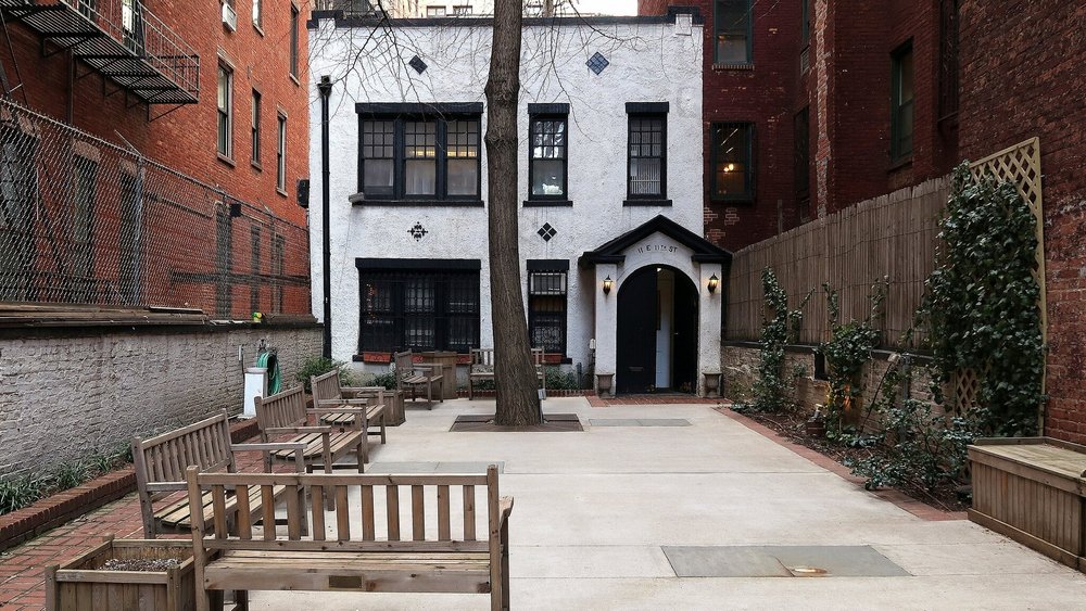 Strong Towns advocates and faith communities both want to create neighborhoods with vibrant ... strongtowns.org/journal/2022/1… via <a href="/StrongTowns/">Strong Towns</a> and <a href="/johnepattison/">John Pattison</a>
