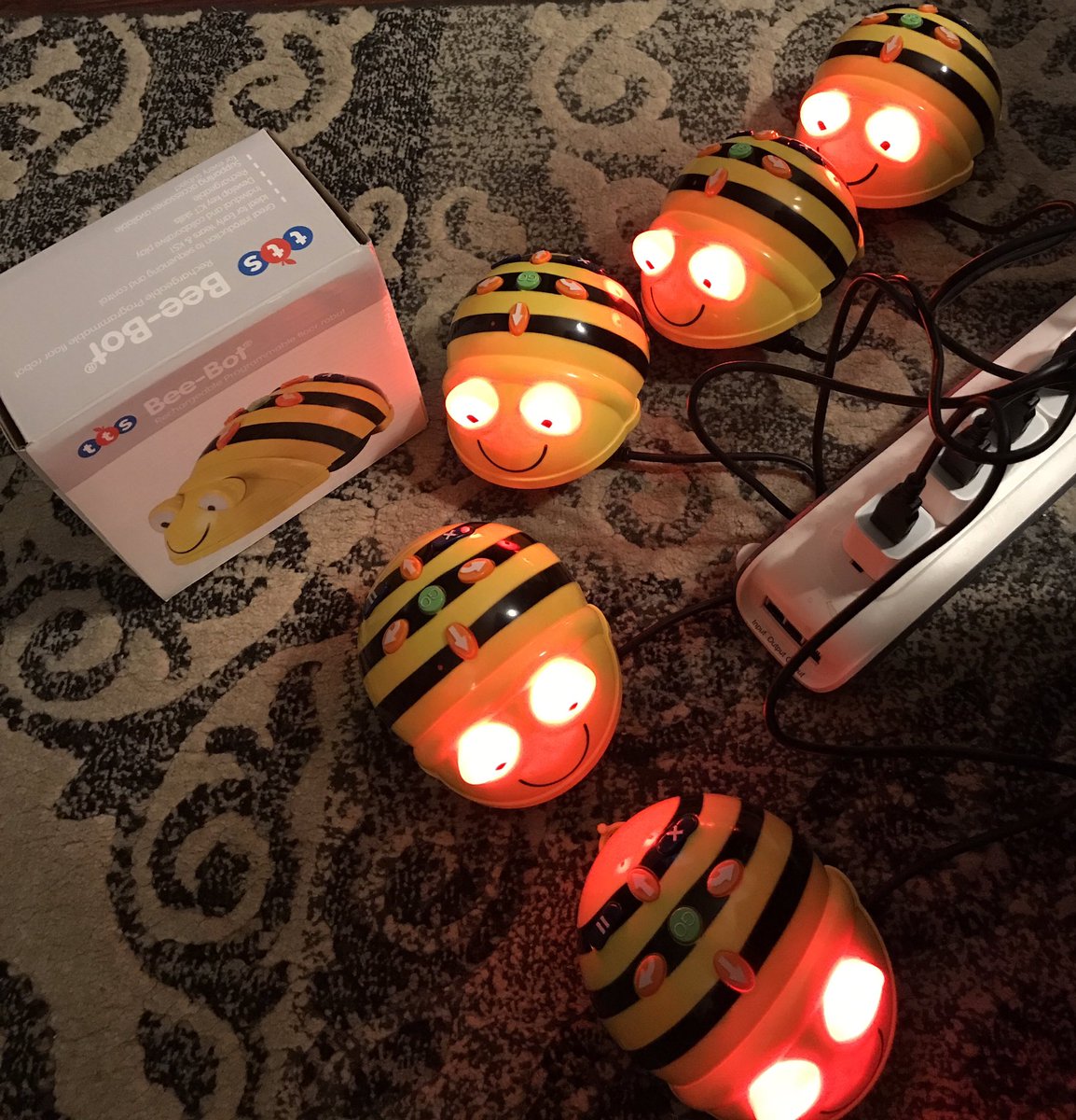 Christine Snow tweet media