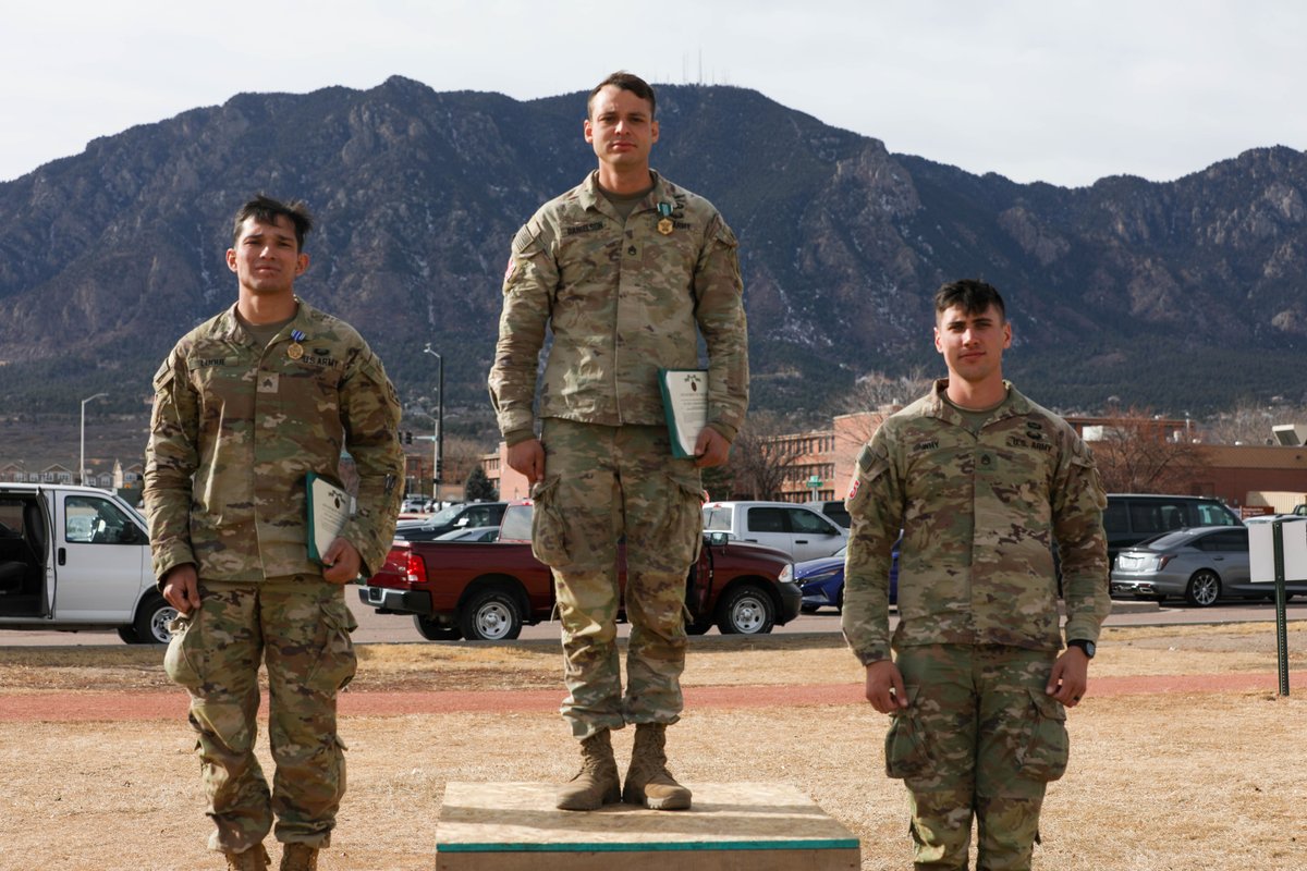 4thInfDiv's tweet image. Congratulations to Staff Sgt. Ethan Danielson (3-29 FA, 3ABCT) for winning 1st place in the #BestSapper/#BestRanger Competition! 

We'd also like to congratulate Sgt. Steven Luque (1-68 AR, 3ABCT) and Staff Sgt. Dylan Why (HHBN) for placing 2nd and 3rd in the competition.