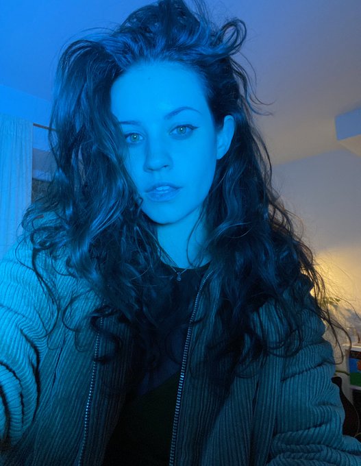 TW Pornstars - Quinn Finite. Popular pictures and videos from Twitter