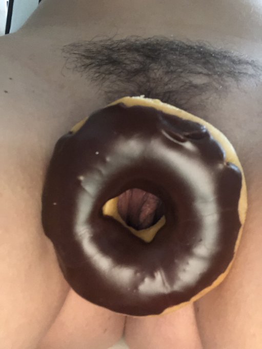 10 min til my 1hr cam show only on https://t.co/0vztL9YaAe 7pmEST https://t.co/PHZRpCFgRh<a href="/tag/goodmorning"class="tags"><span>#goodmorning</span></a>