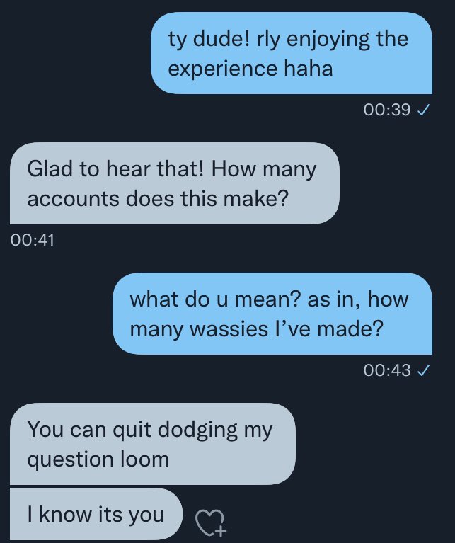 yellowbrah69's tweet photo. i am yellow i cannot be loom (blue) https://t.co/WNSkGgvDtv
