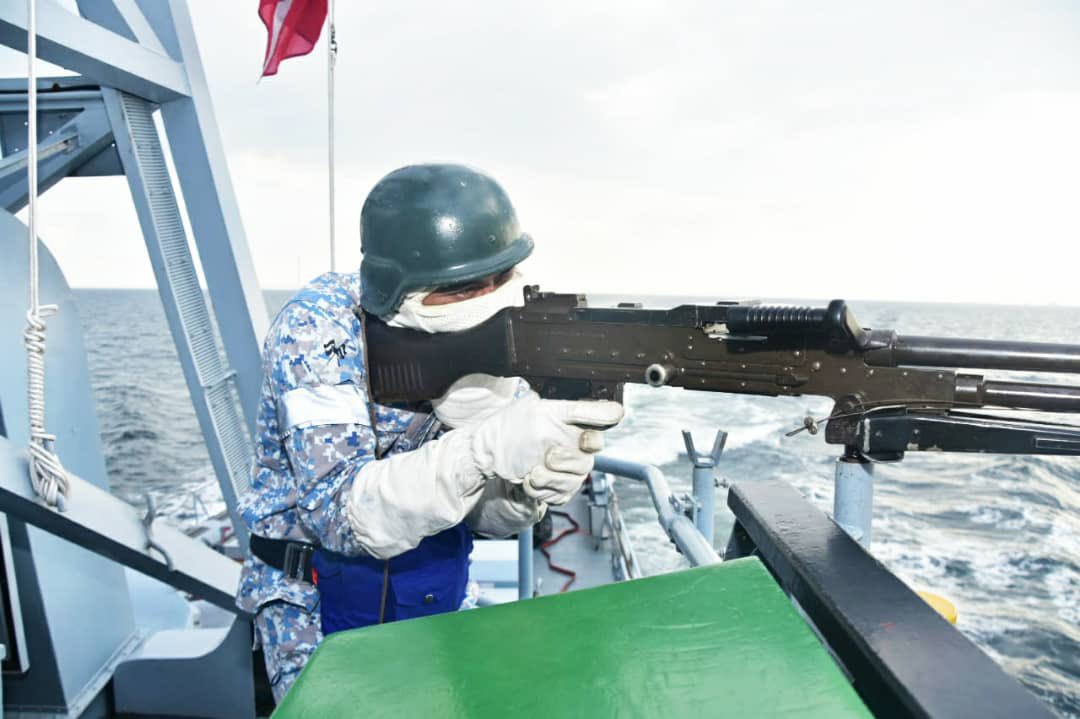 Practice makes perfect!

6 buah kapal TLDM meneruskan latihan bagi meningkatkan kemahiran serta ketangkasan menerusi #PangkorWar Siri 2/22 yang dilaksanakan di perairan Selat Melaka

<a href="/tldm_rasmi/">Royal Malaysian Navy</a> 
<a href="/fmyeor/">Farizal Myeor</a> 
#NavyNews 
#Kesiagaan
