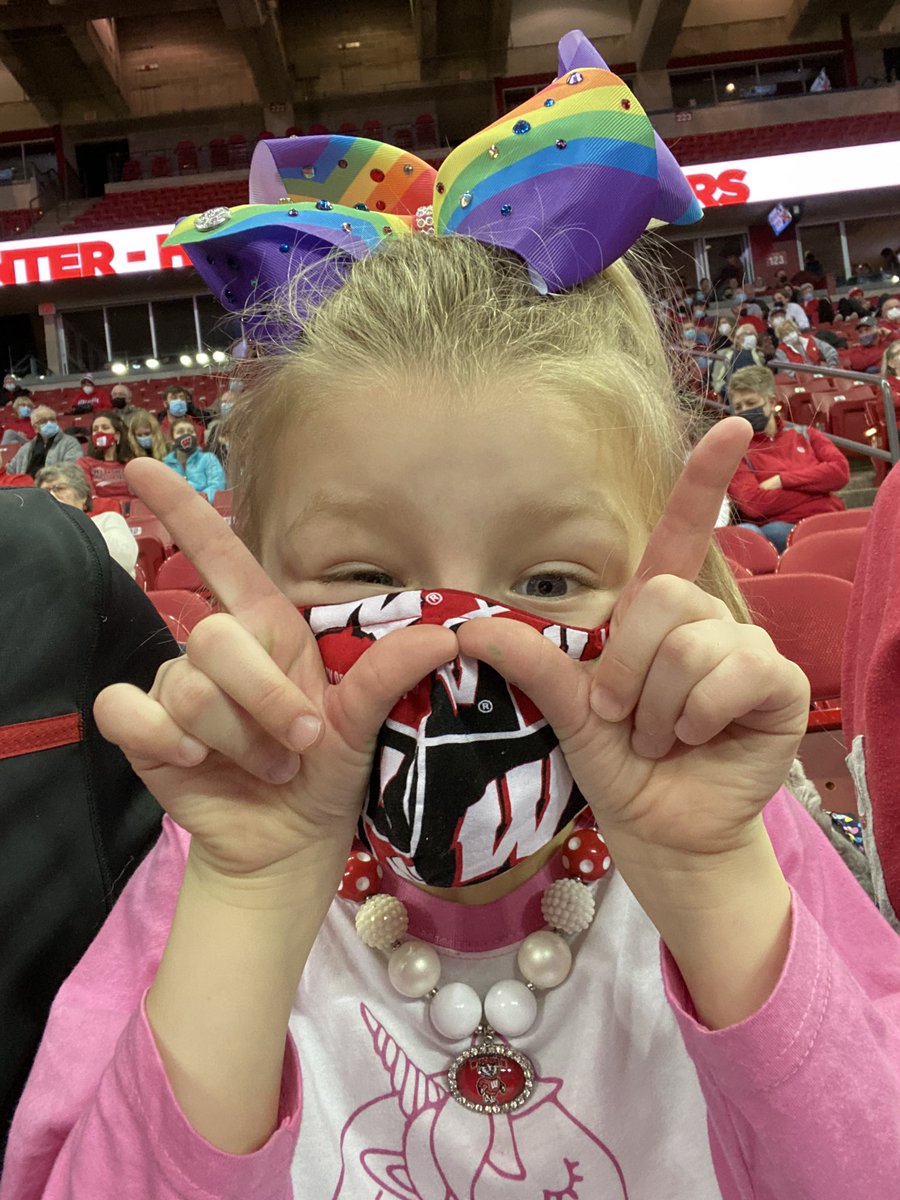 nyesha44's tweet photo. #OnWisconsin https://t.co/HWTePskrFZ