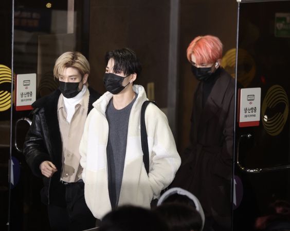 heeyunki airport outfits?? when?? i can't wait!

#HEESEUNG #희승 #JAKE #제이크 #NI_KI #니키