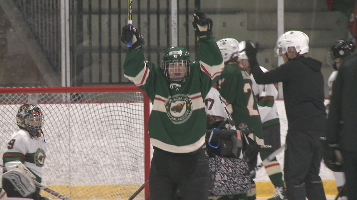 ItsAndyMac_'s tweet photo. A special night for the @mnwild Special Hockey league. 

The @HendyFoundation hosting the exhibition game at Richfield Ice Arena. Story tonight on @kare11 #kare11sports https://t.co/Y78rwmHKIt