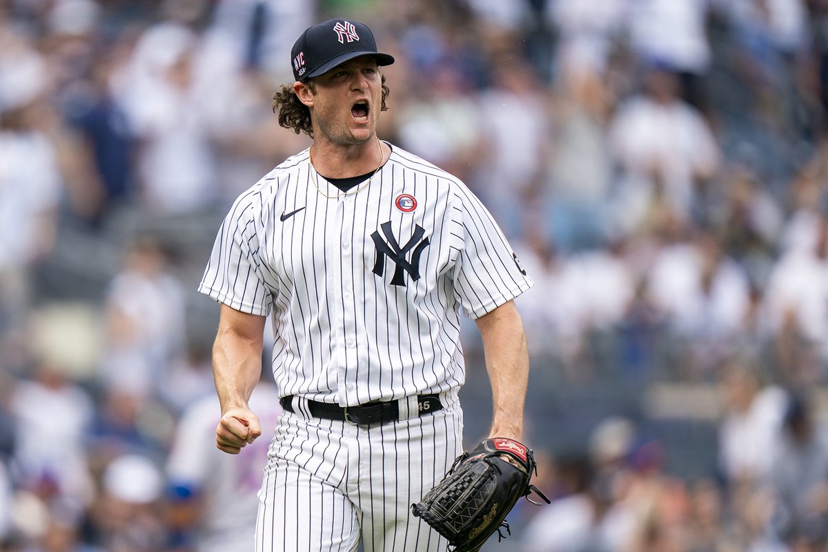 The Tyve Thru's top 5 starting pitchers for 2022
1. Jacob Degrom
2. Gerrit Cole
3. Max Scherzer
4. Walker Buehler
5. Zack Wheeler
HM: Shane Bieber https://t.co/nrgJWKejDa