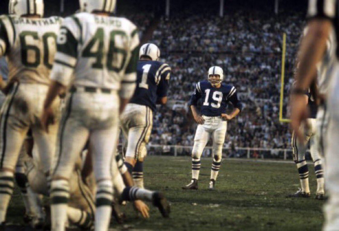OTD 1969,HOFer Johnny Unitas was unable to complete a Colts comeback in the  stunning Super Bowl III loss to the NY Jets.#SuperBowl #Colts #Jets #NFL  #1960s #Baltimore