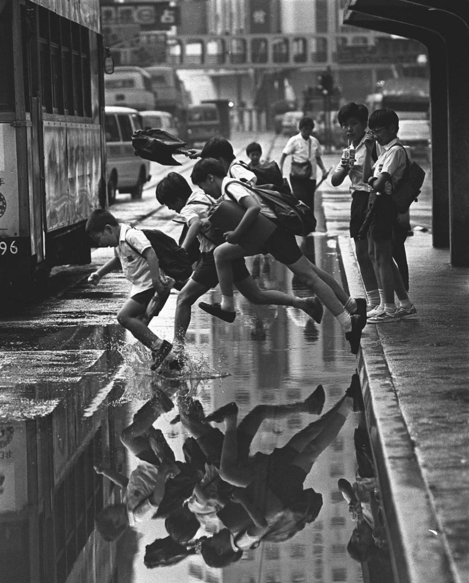 street_classics's tweet photo. Photograph by PY Tang (1988) #streetclassics https://t.co/e5gJpGeacf