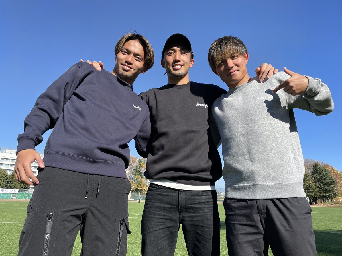 vfk_goods's tweet photo. ✨👏再販決定👏✨

💎Love kofu Sweat S〜2XL
NAVY / BLACK / GRAY  ¥3,960-

本日12:00〜オンラインショップ&amp;まちなかVFプラザにて再販します💙❤️

昨シーズン大人気で即完売だった、ヘビロテ確定スウェット💮
ぜひこの機会にまたチェックしてみてください🙌😘❄️
#ヴァンフォーレグッズ https://t.co/OjySB62gFm
