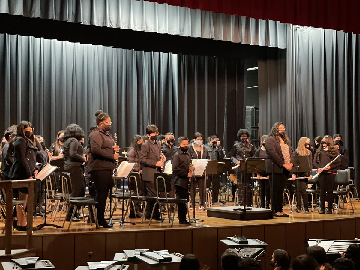 What an exciting evening for our beginner musicians! Congratulations to 6th Grade Band on their first band concert! Keep up the great work! <a href="/SterlingMiddle1/">Sterling MS</a>