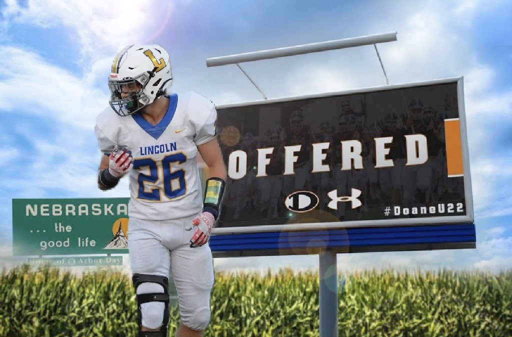 DylanShoro's tweet photo. Beyond grateful to receive my second offer to play football at the college level. Thank you to @Coach_MDixon for the opportunity! @DoaneFootball #DoaneU22 https://t.co/2LHkAmElAK